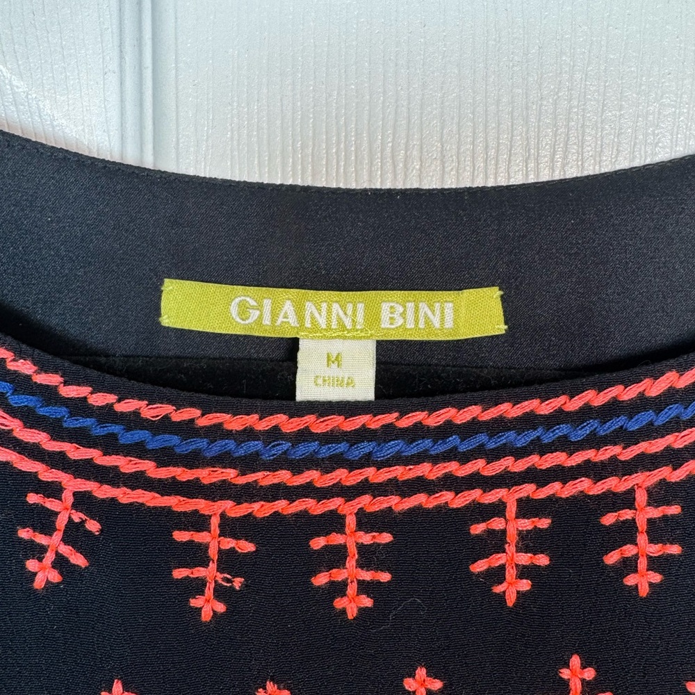 Gianni Bini Black Embroidered Mini Dress Boho Sleeveless Size M - Picture 3 of 6